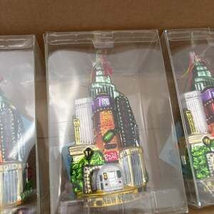 NOBLE GEMS CITY SCAPES CHRISTMAS ORNAMENT NEW YORK CITY TIMES SQUARE KURT ADLER